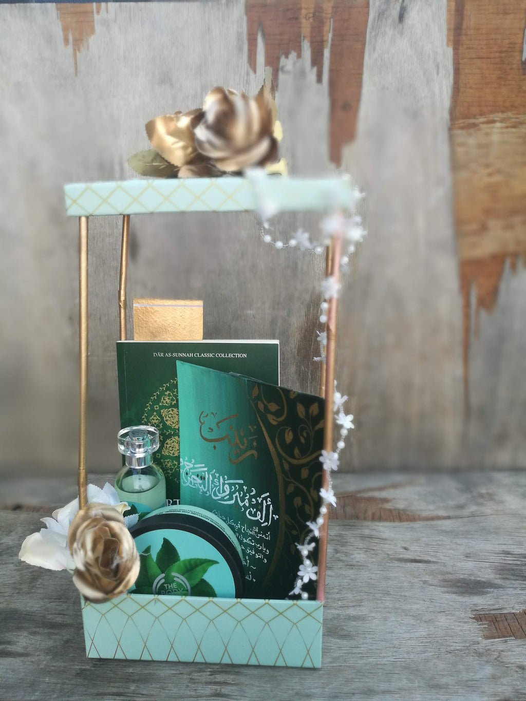 Elegant Graduation Gift Box - Islamic Luxury Collection