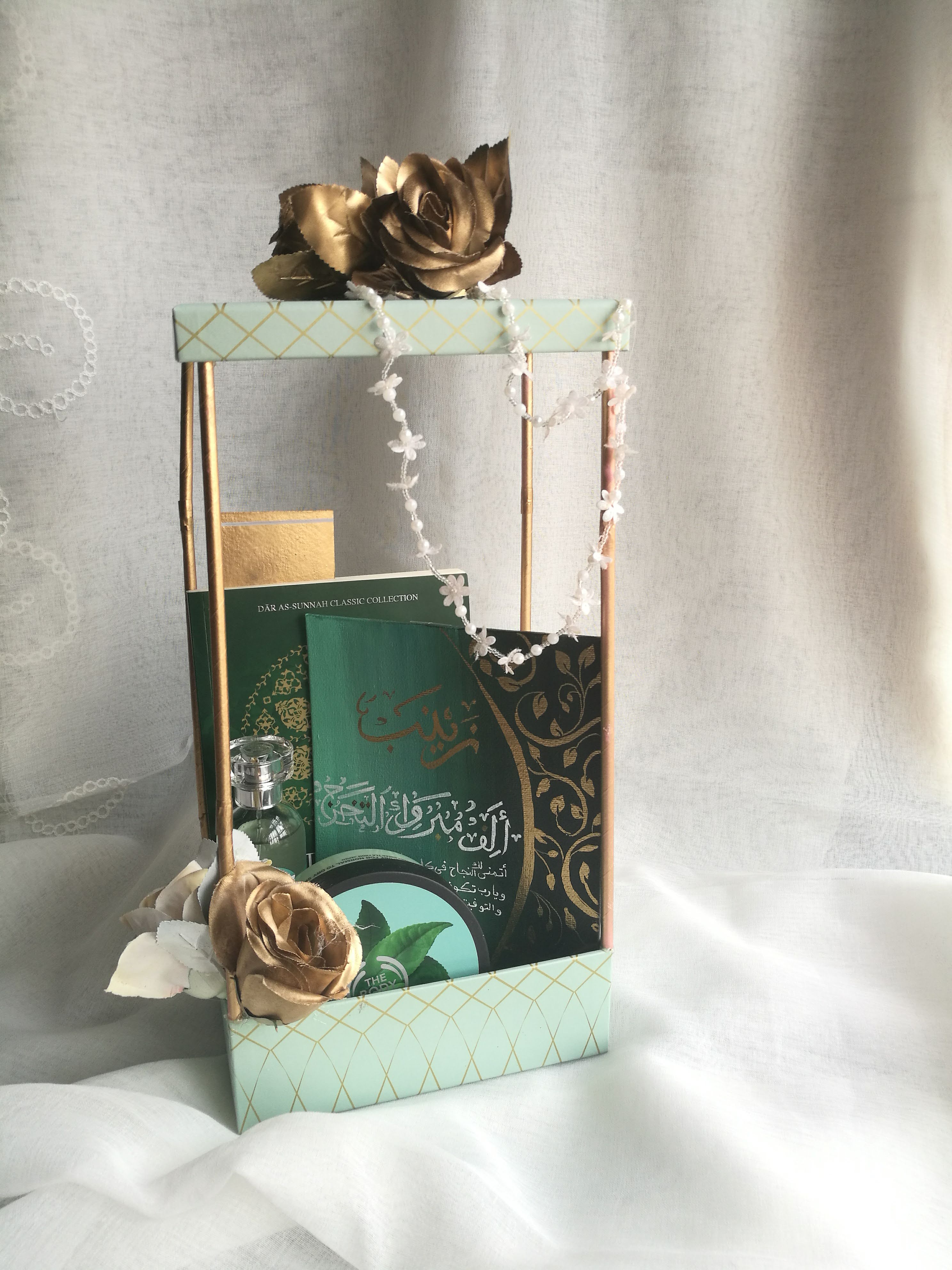 Elegant Graduation Gift Box - Islamic Luxury Collection